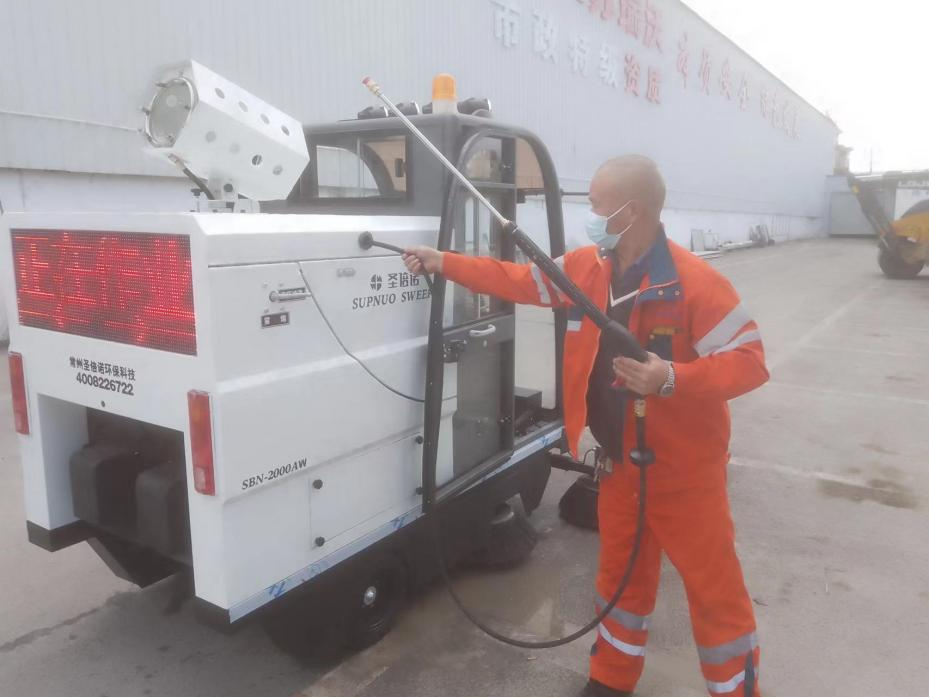 巴音郭楞龙马快速清扫车